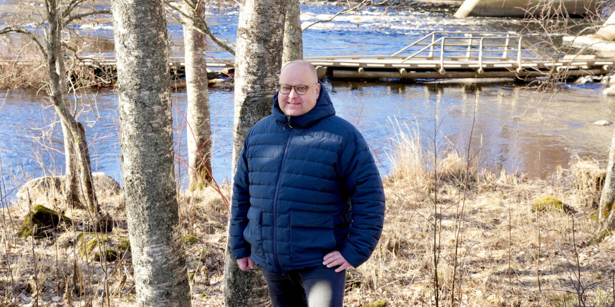 Kuhmon apteekin apteekkari Mika Karhu.