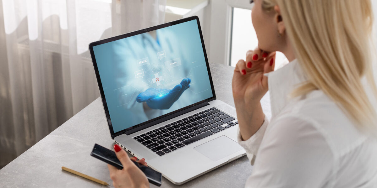 Sujuvan erikoistoiminnot webinaaritallenttena