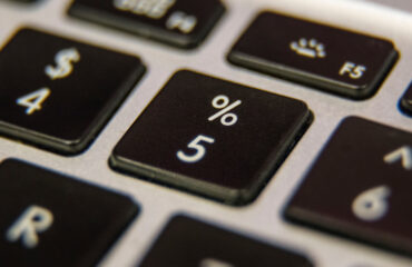 ennakkotiedote vuodenvaihteesta ja alv-muutoksista