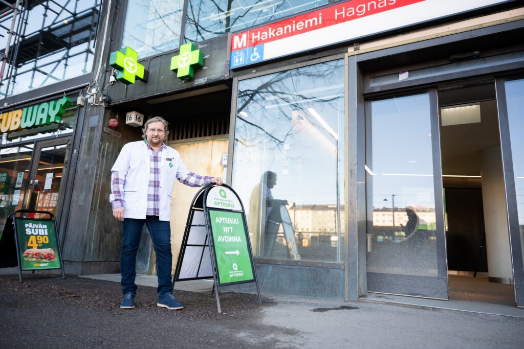 Hakaniementorin apteekin apteekkari Sakari Aropuu
