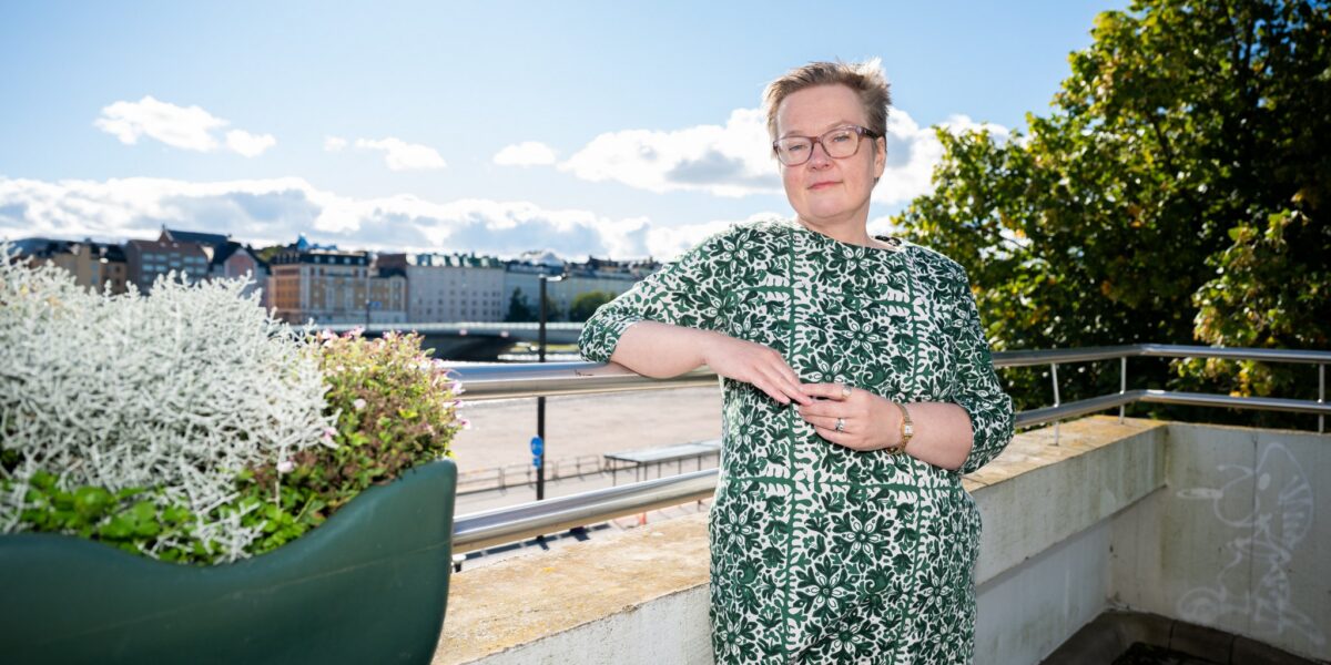 Kruununhaan apteekin ja Merihaan sivuapteekin apteekkari Niina Kivikero-Torst (Kuva: Juha Lindvall).